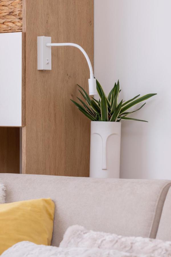 Studio With Ac Czarnowiejska By Renters Krakow