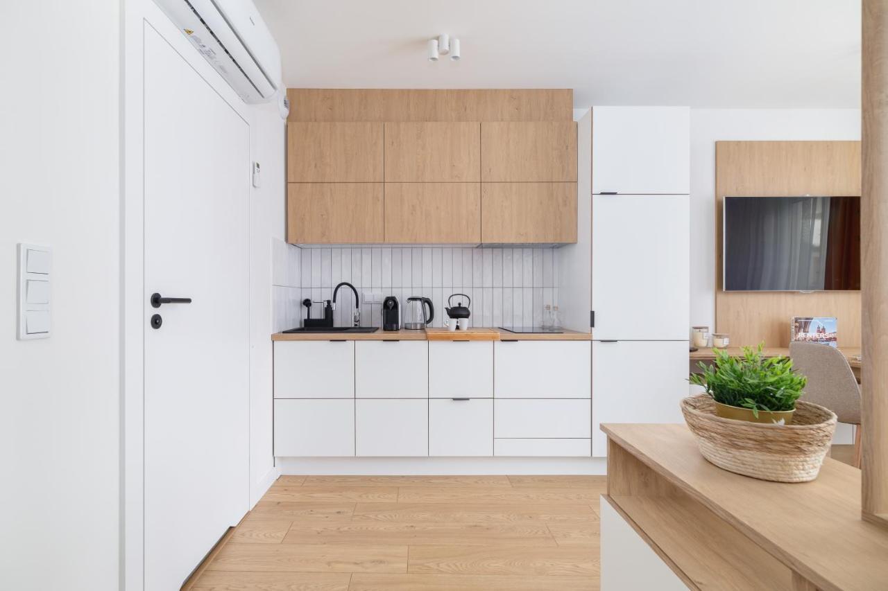 Studio With Ac Czarnowiejska By Renters Krakow