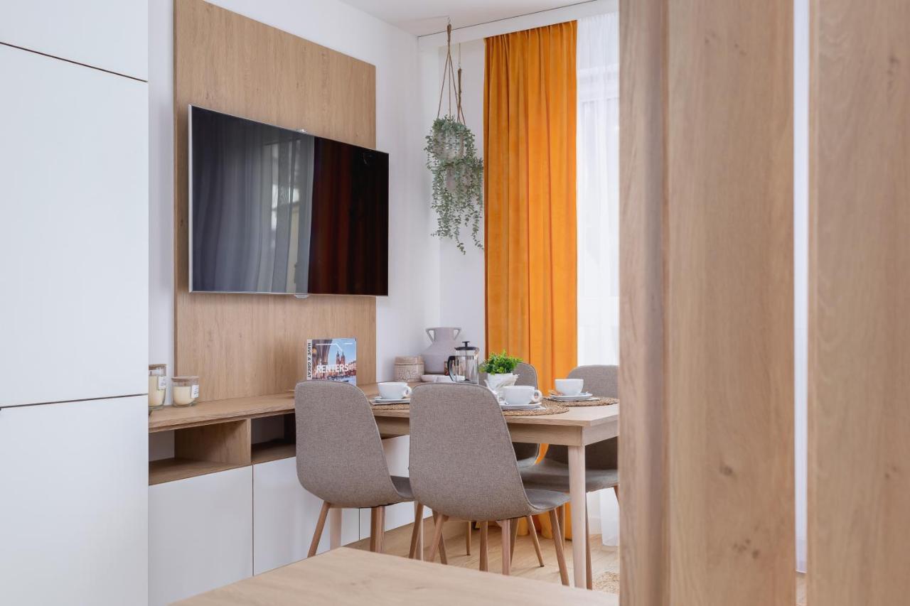 Apartment Studio With Ac Czarnowiejska By Renters