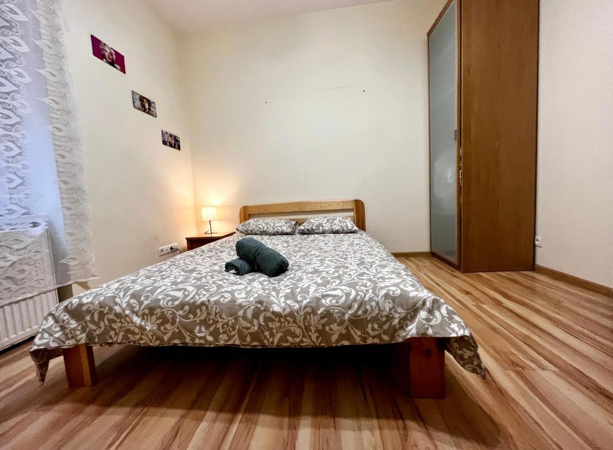 Apartment Starowislna St *
