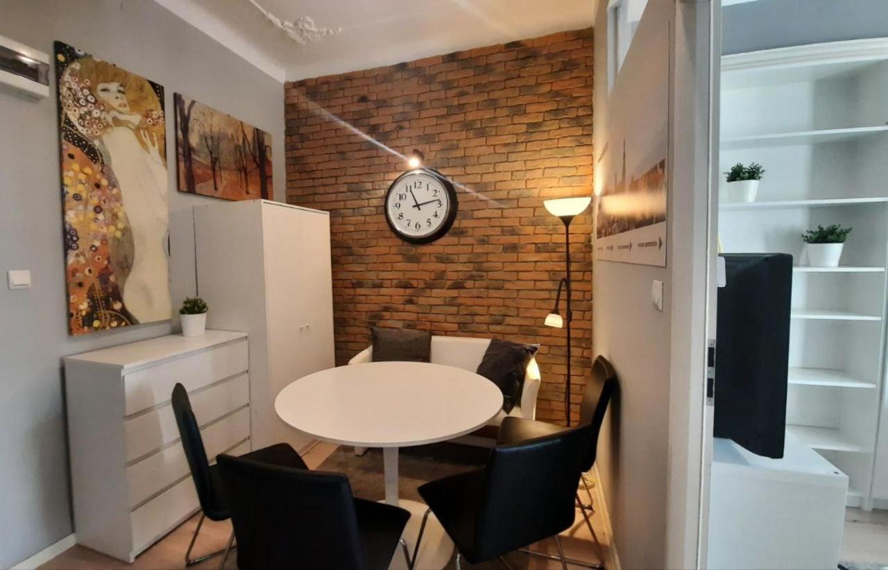 Urban Nest Szewska 21-5 Apartment Krakow