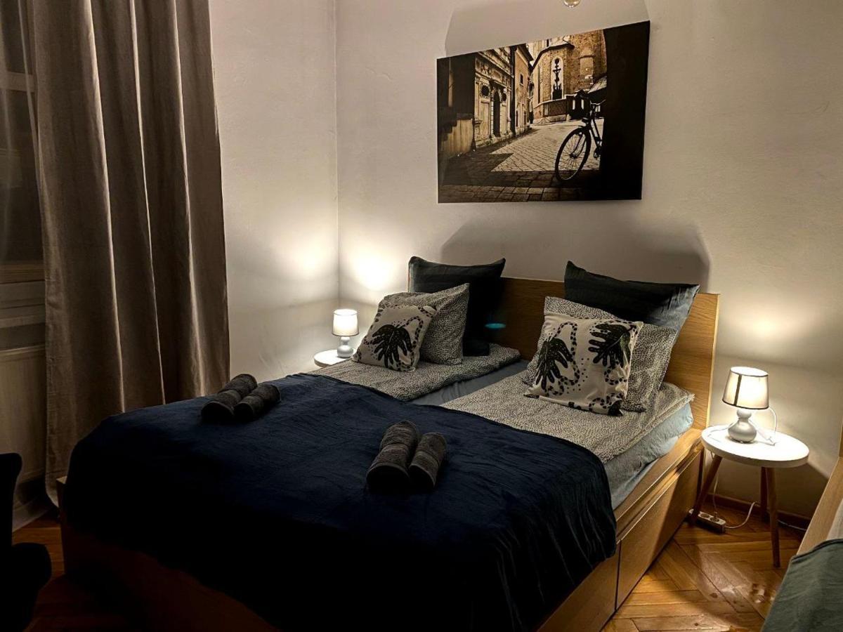 Lares And Penates Apartment Krakow