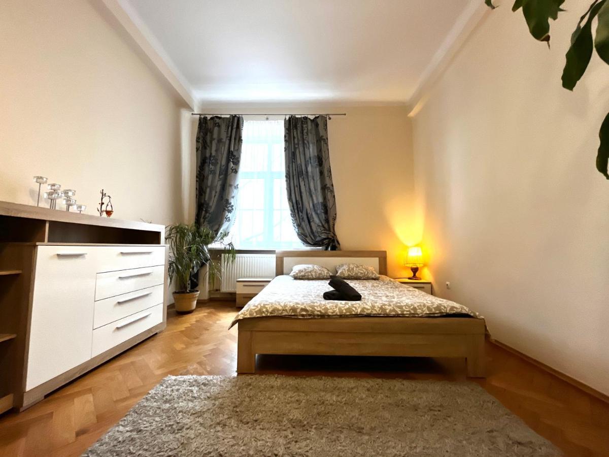 Charming Spacious Apartamento *