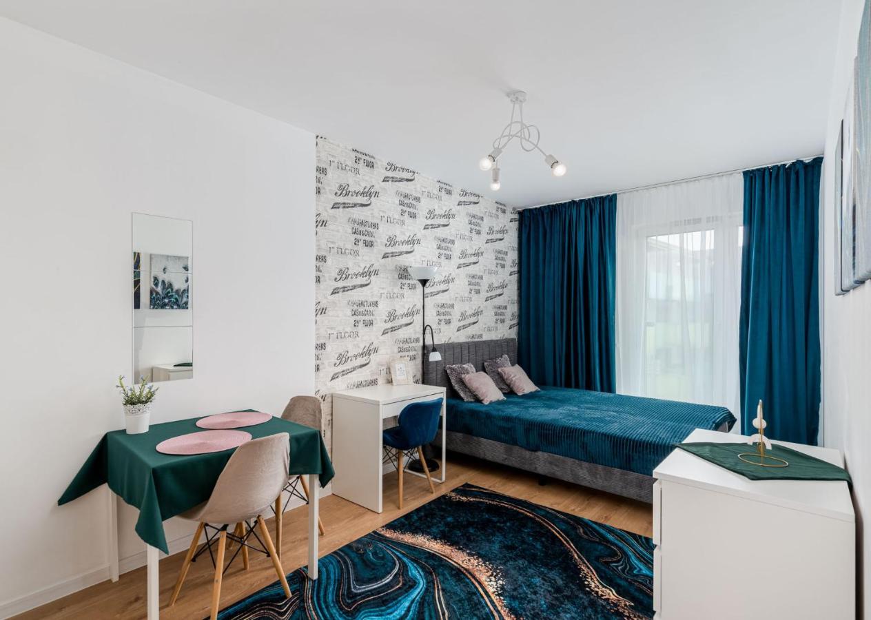Apartament Kolorowe Balkony Czyzewskiego 3 Apartamento *
