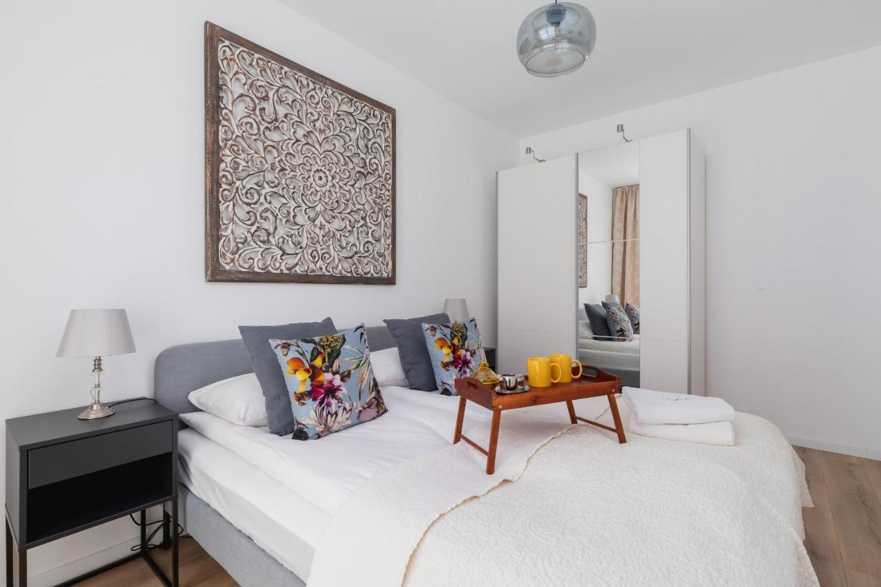 Tauron Arena Premium With Underground & Outdoor Parking By Renters Prestige Apartament *