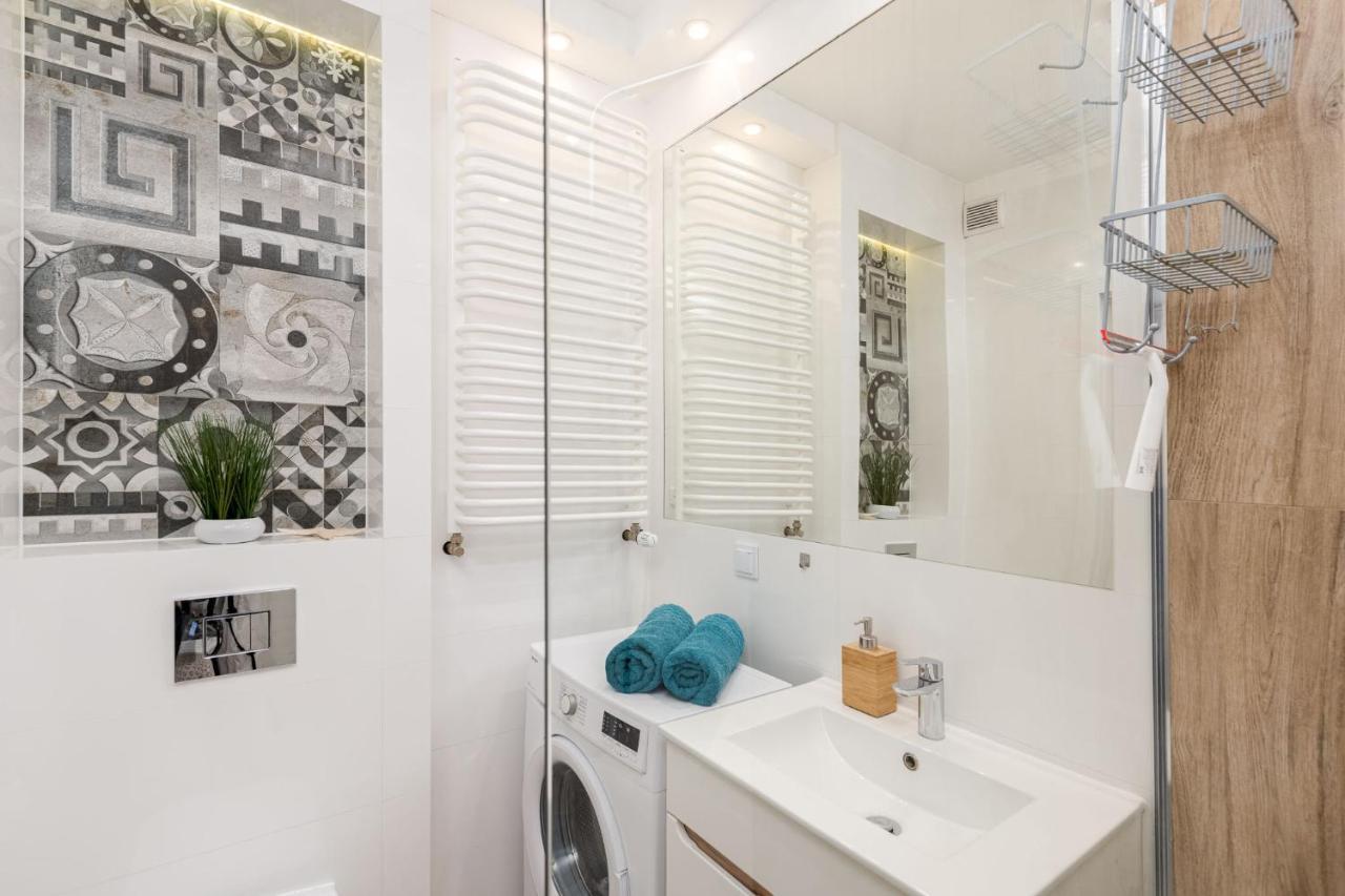 Apartament Kolorowe Balkony Czyzewskiego 3 Apartamento *