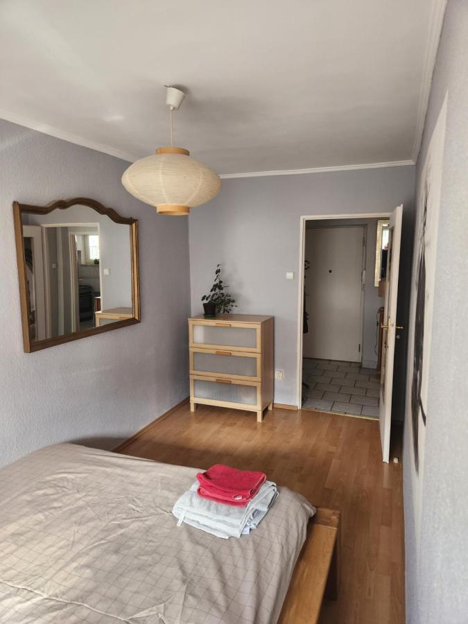 Sweet With A Private Parking Place!! Apartment