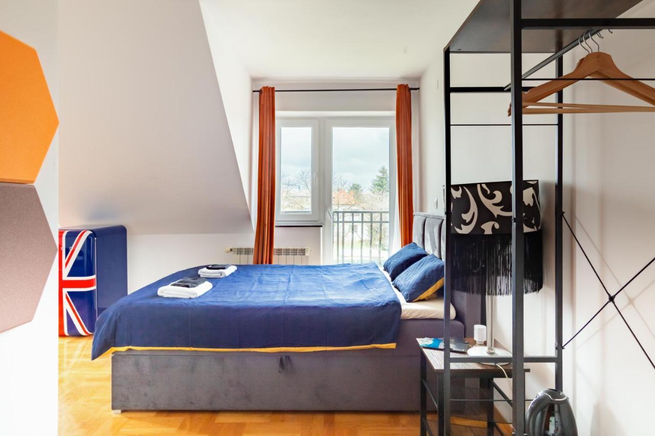 The Castle & - Free Parking - (adults Only) Apartamento