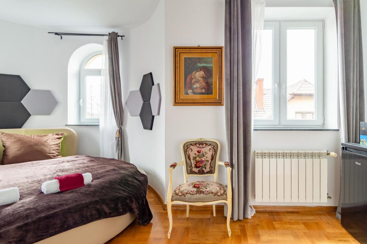 The Castle & - Free Parking - (adults Only) Apartamento