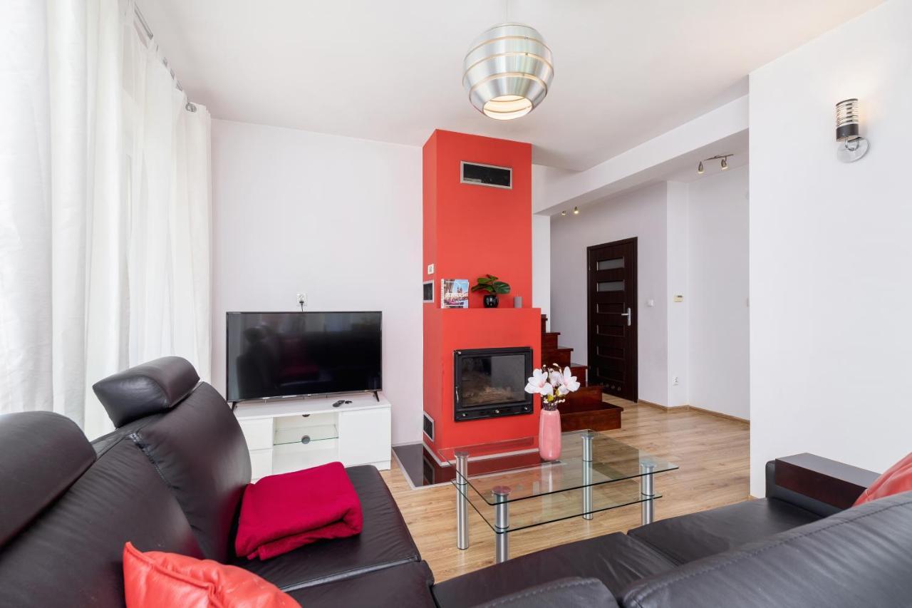 Dom wakacyjny Three-bedroom House Czarnochowice By Renters Kraków