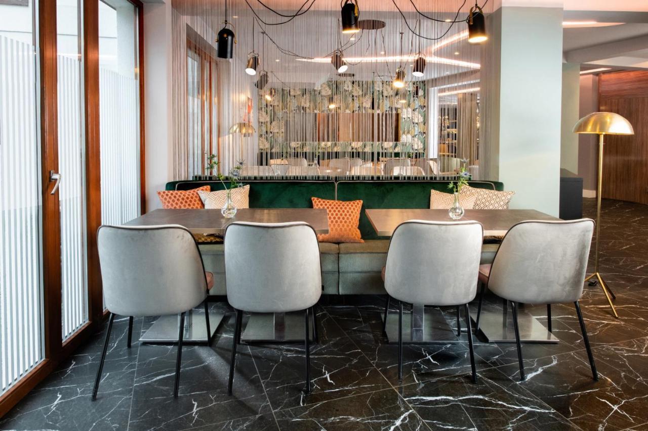 Leonardo Boutique Center Hotel 4*