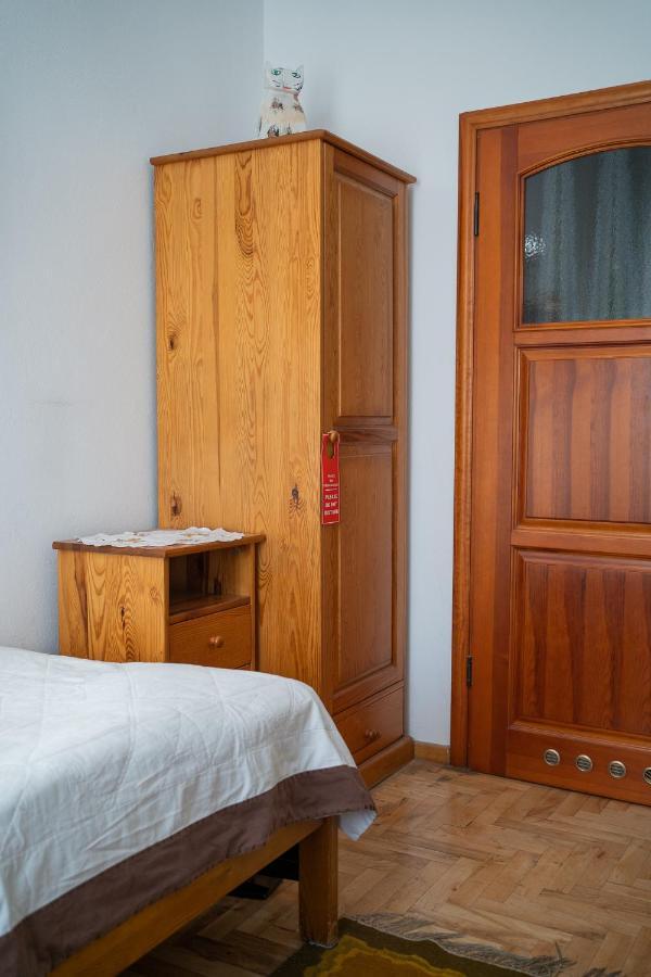 Kolory Guest House Bed & Breakfast 3*