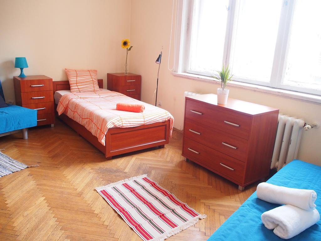 Aparthotel Color 2*