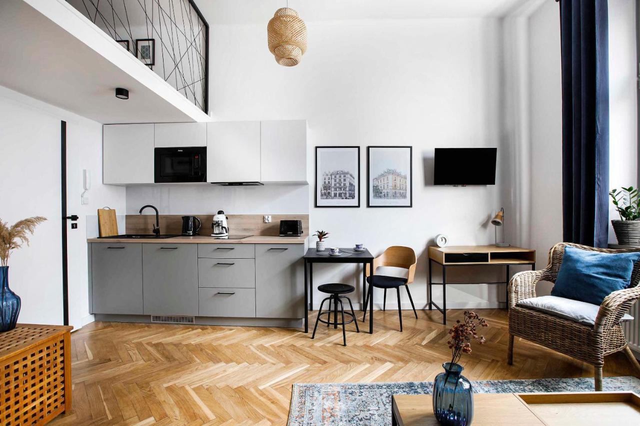 Charming With Kitchen - Old Town, Main Station Cracóvia