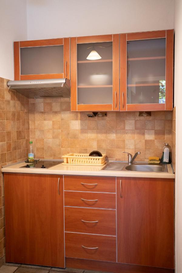 Kolory Guest House Bed & Breakfast 3*