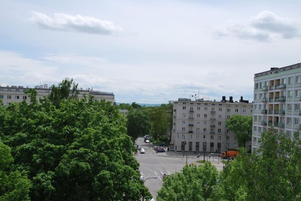 The Soul Of Nowa Huta - Free Garage Apartament