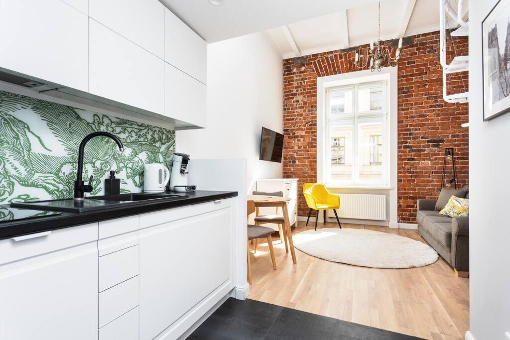 Studio With Entresol In The Old Town Apartamento