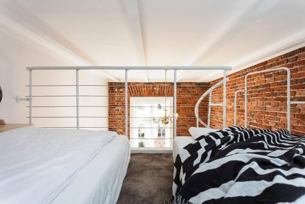 Studio With Entresol In The Old Town Apartamento *