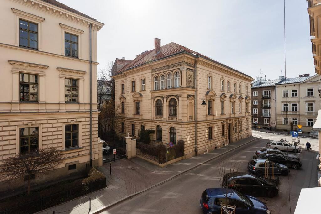 Studio With Entresol In The Old Town *
