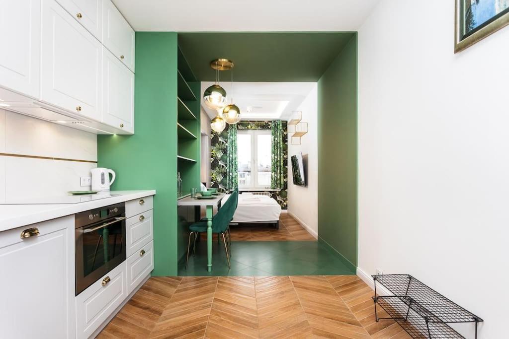 Apartment Verdant Oasis - Old Town - By Upstairs Krakau