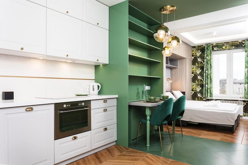 Apartment Verdant Oasis - Old Town - By Upstairs