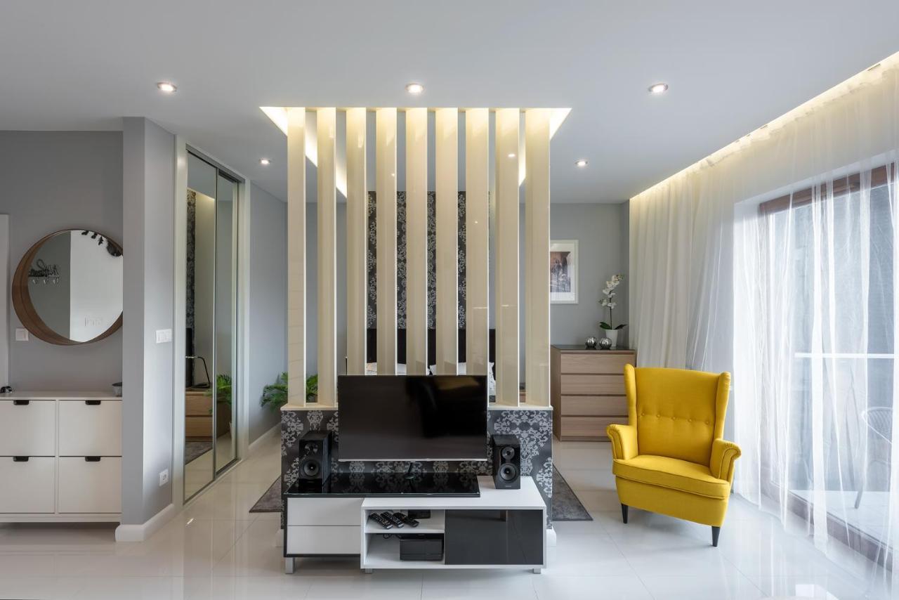 White Pearl Apartment