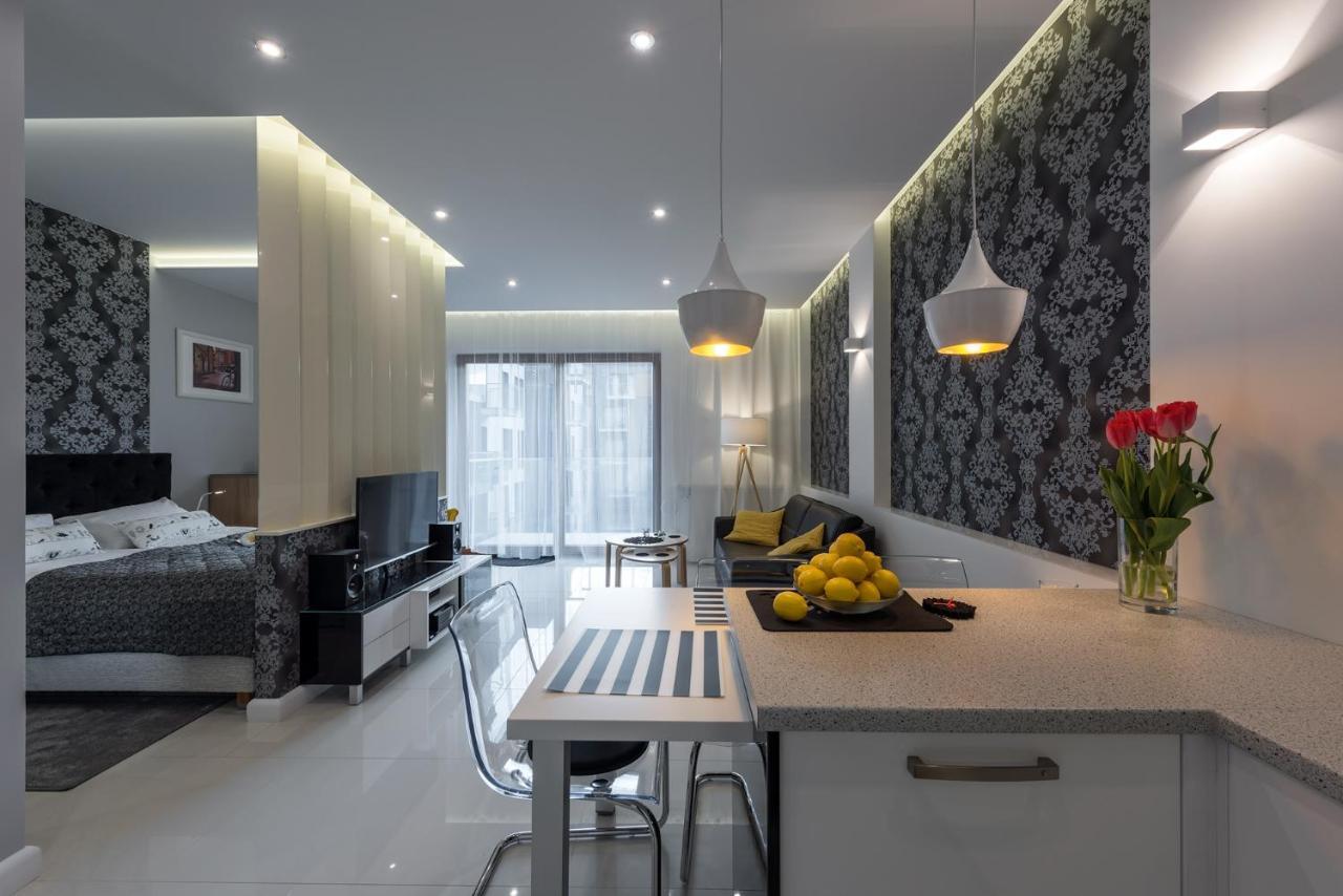 White Pearl Apartment *