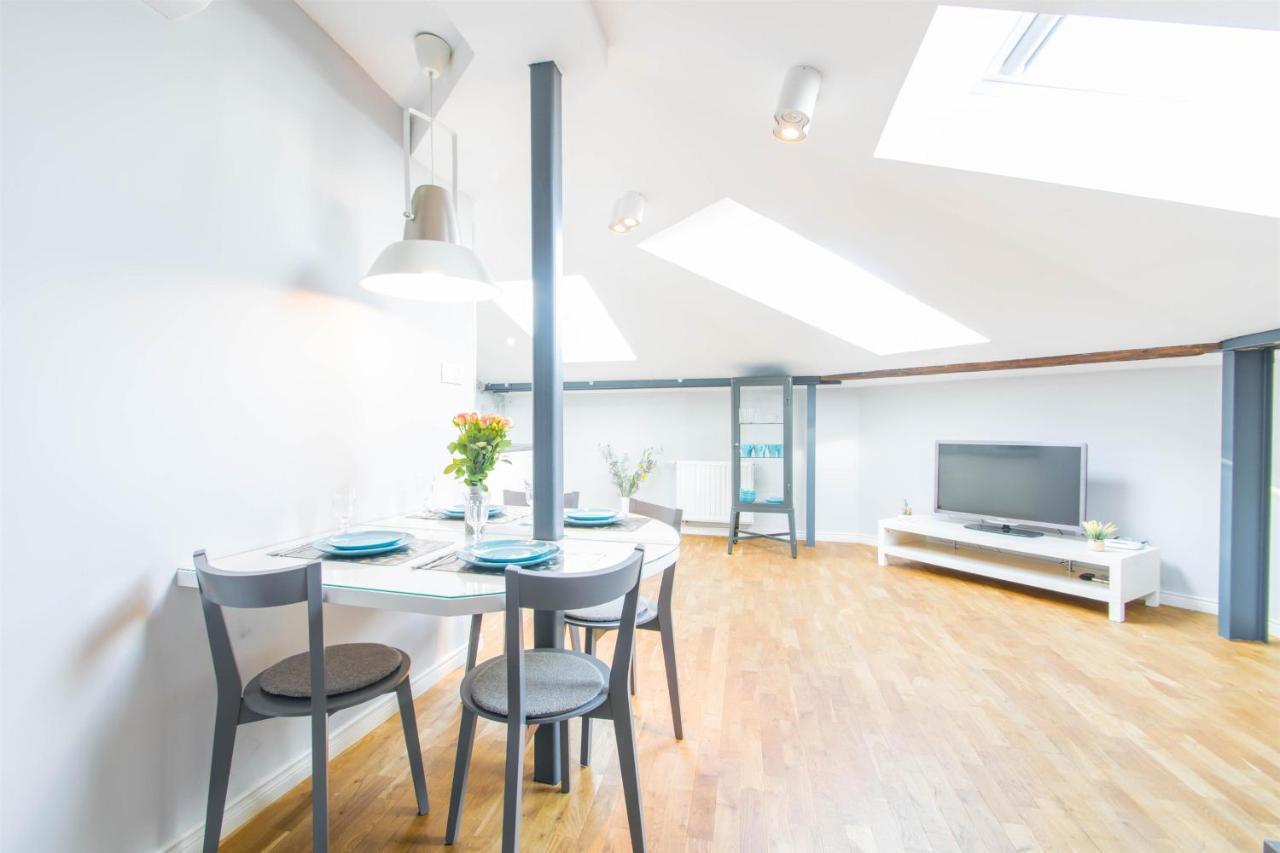 Krupnicza Modern Old Town - By Upstairs Apartment *