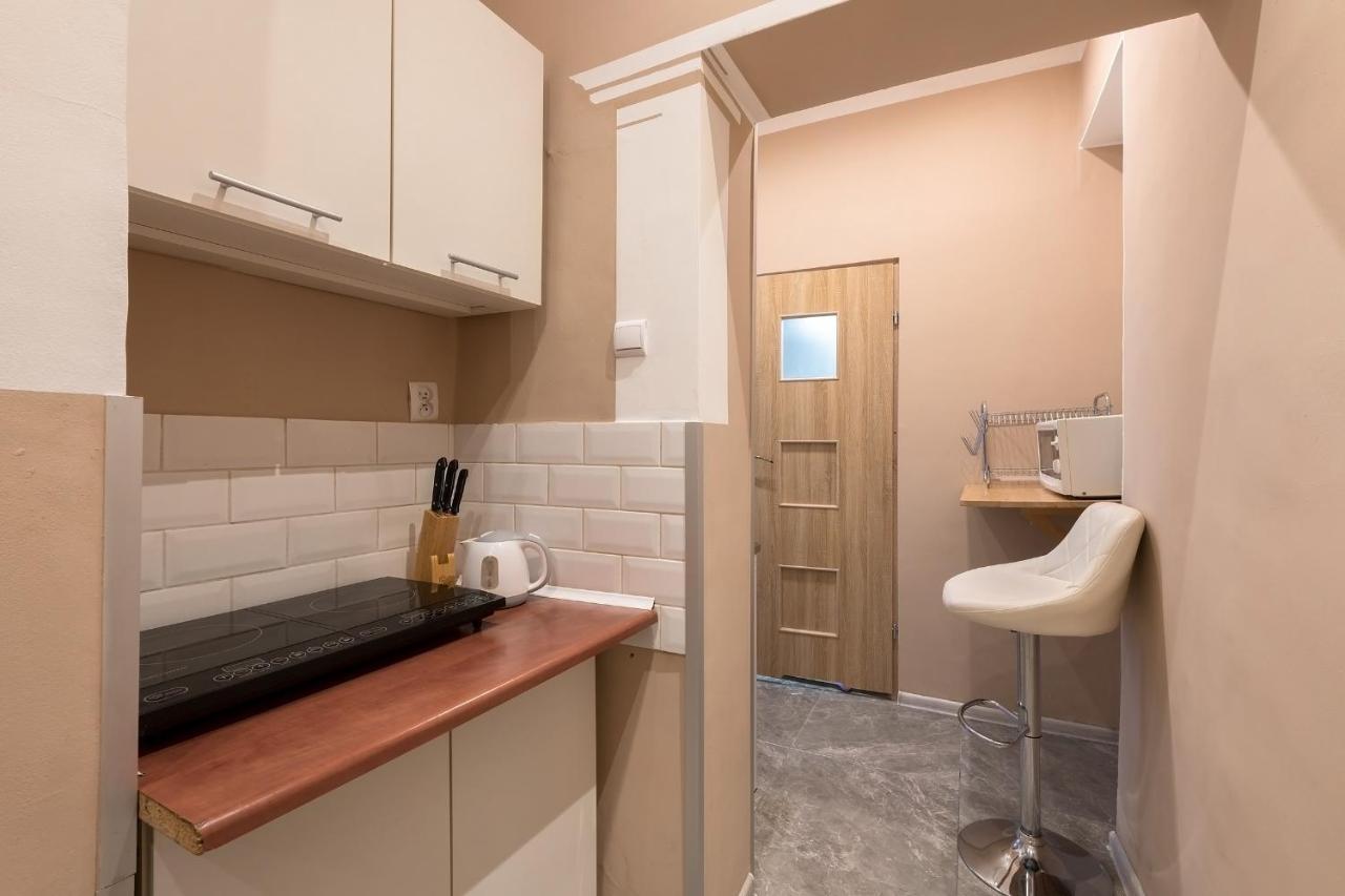 Queen Apartment