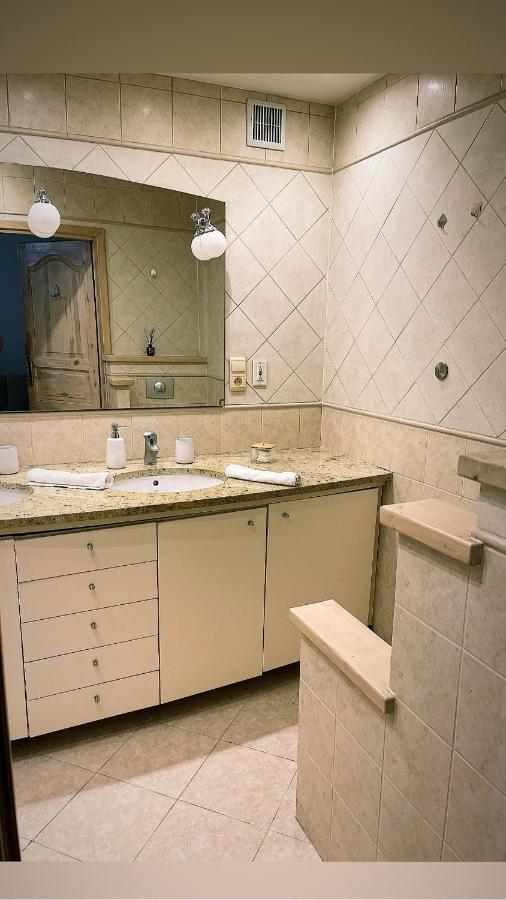 Marka 8 Apartment *