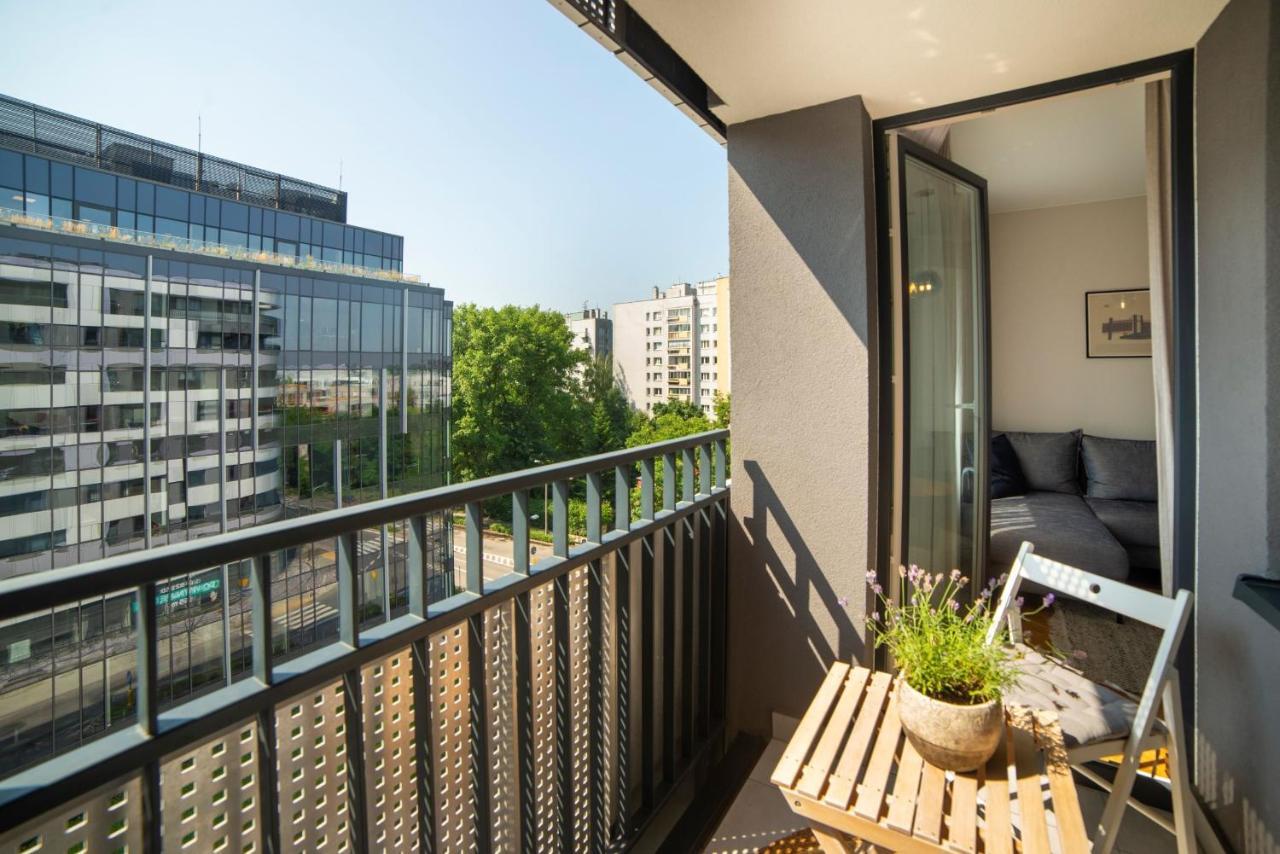 Native Barska 69 Apartment