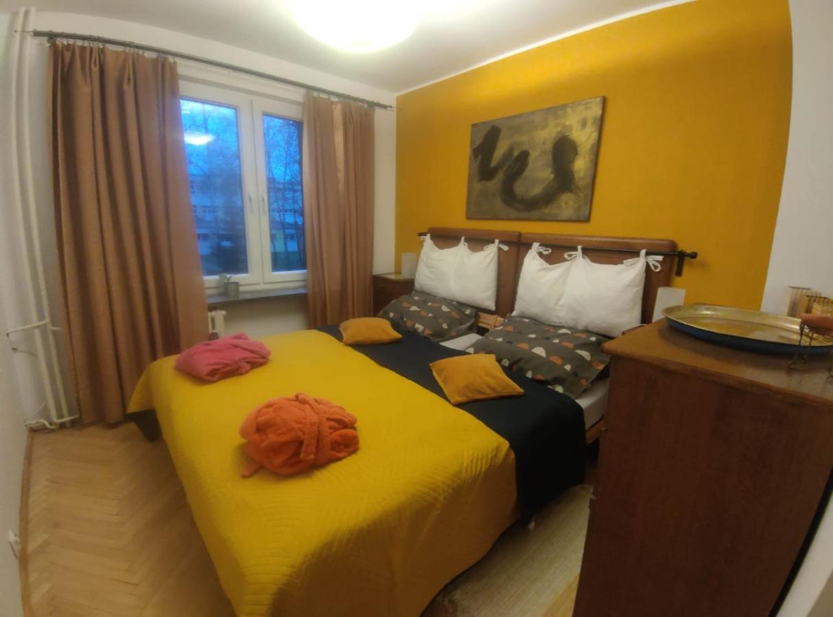 Apartamento U Cioci Lutki Urocze Mieszkanie Z Balkonem Cracóvia
