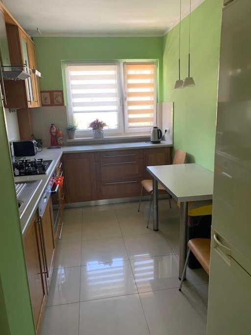 Apartament Mieszkanie 3 Pokoje Z Balkonem I Parkingiem Kraków