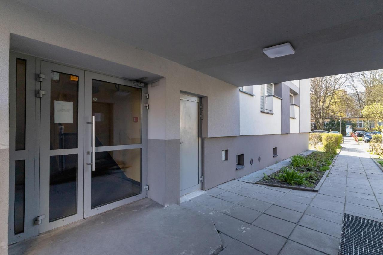 Pet-friendly Cosy Studio Skarbinskiego By Renters Apartment Krakow