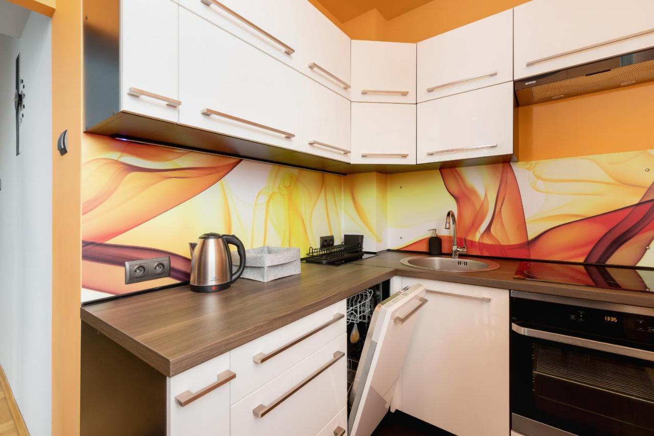 Lagiewniki Sanctuary One Bedroom By Renters Apartment