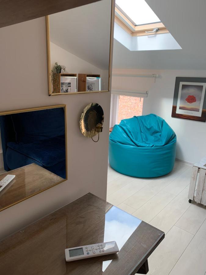 Quiet Corner Apartment