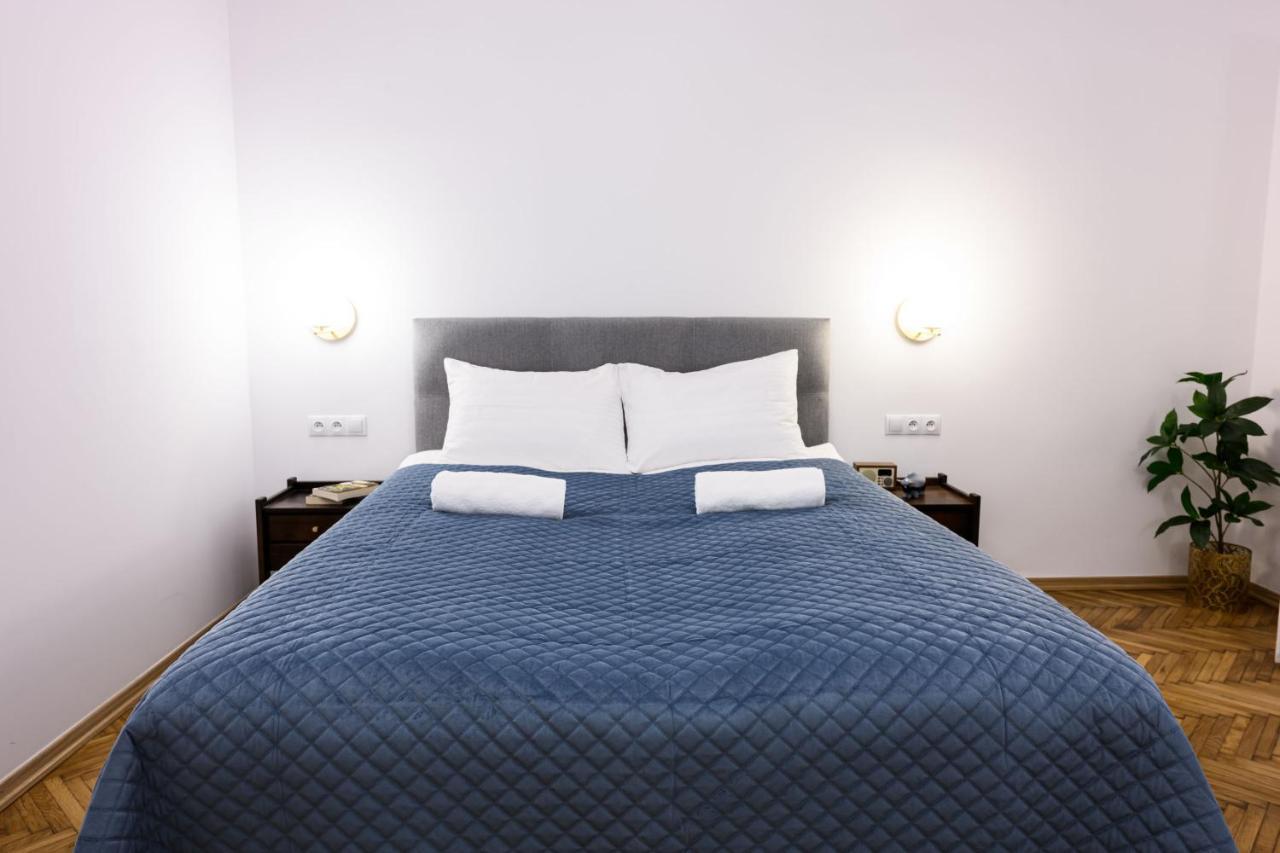 Unique Style Old Town - 25 Min From The Airport - By Homelike Appartement