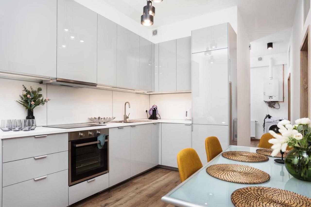 Apartament Bosacka X 1' Main Train & Bus Station - By Upstairs