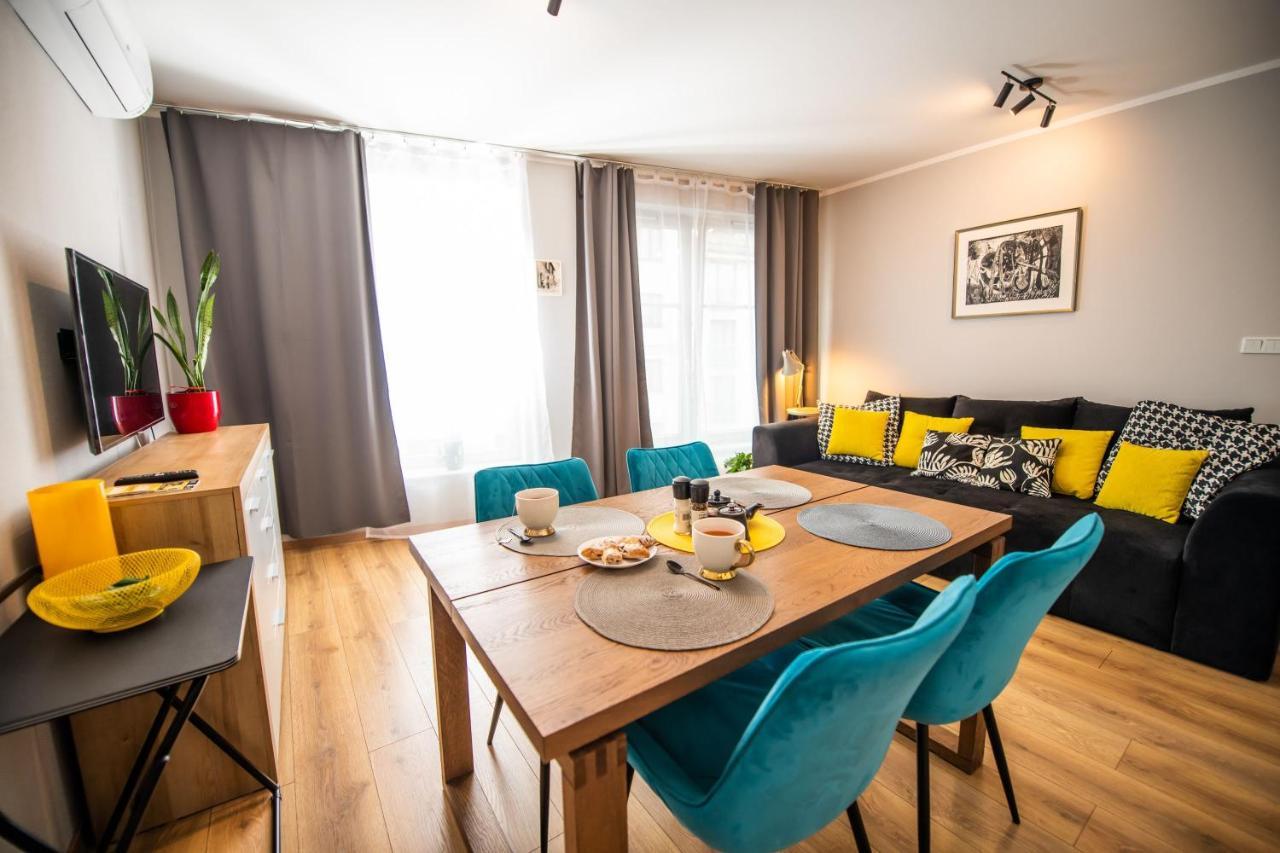 Miodowa 42 Z Miejscem Parkingowym Apartment Krakow