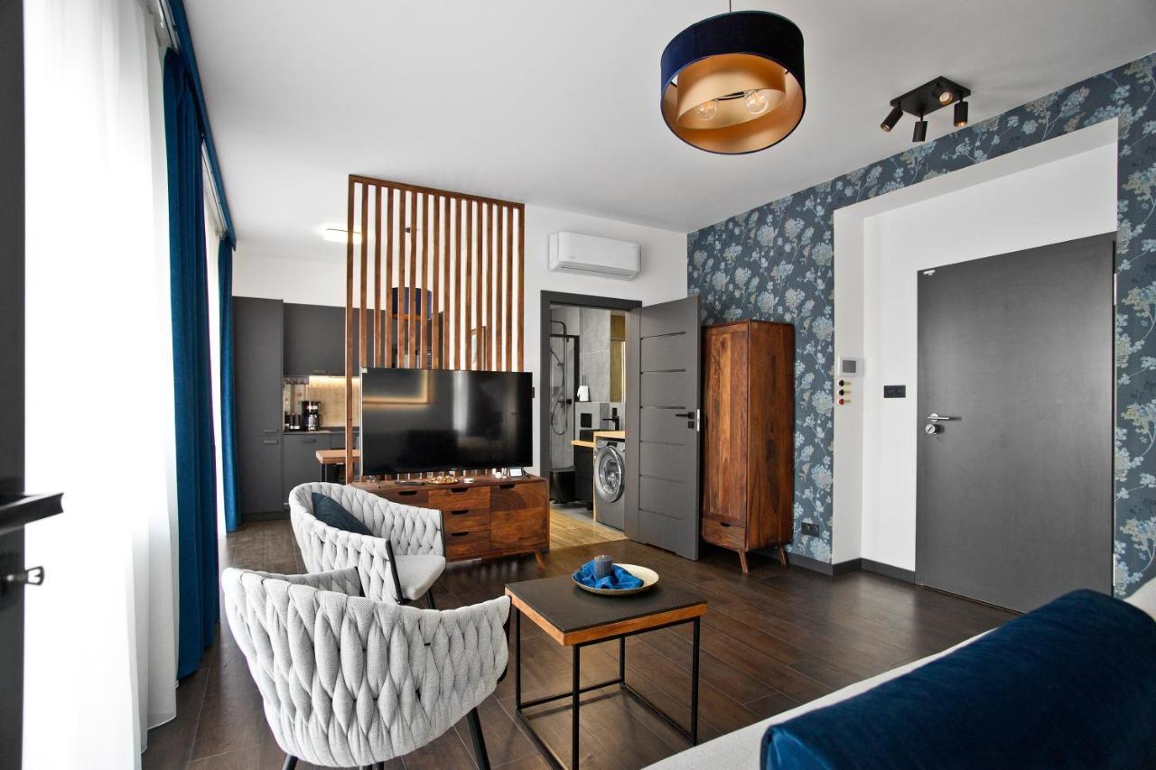 Apartment Near Sanktuarium Beautiful View And Free Parking