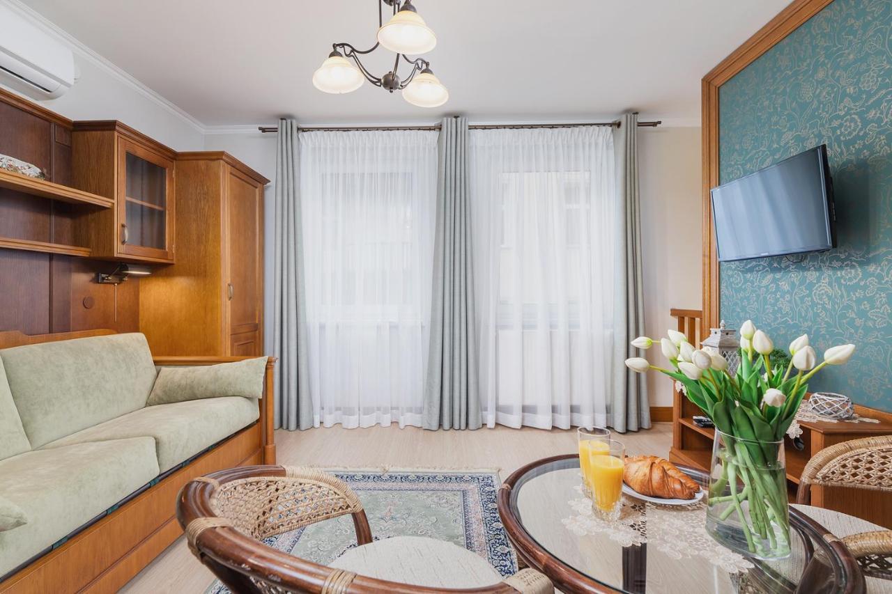 Elegant Aparthotel 2*