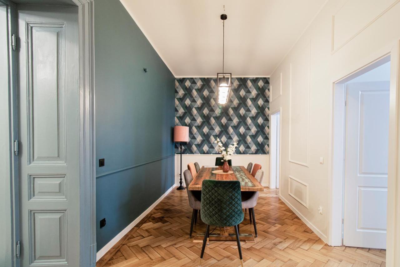 Modern Pilsudskiego Street Apartment *