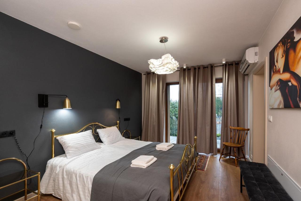Zaka Apartment