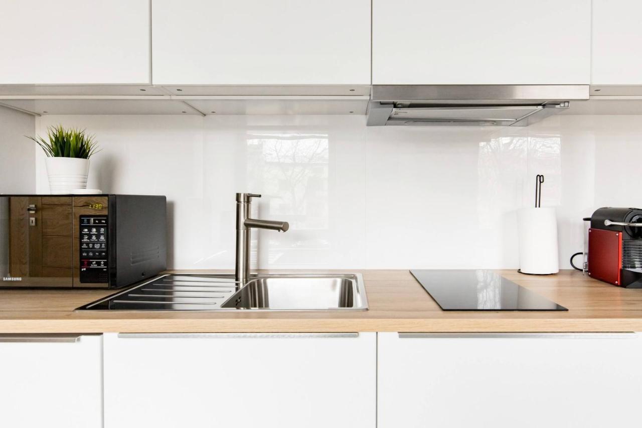 Apartament Neo Unique & Bright Apartments, Free Parking, 15min Old Town & Kazimierz - By Homelike Kraków