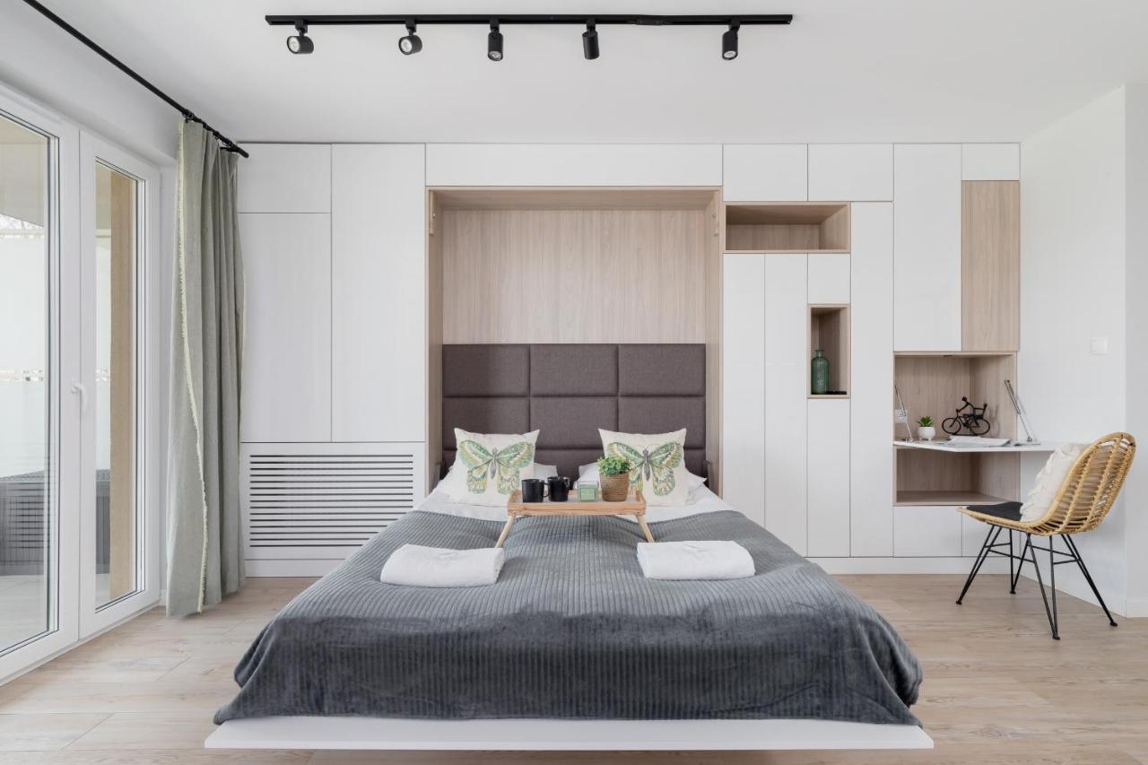Apartment Deluxe With Parking Kacik 10 By Renters Krakow