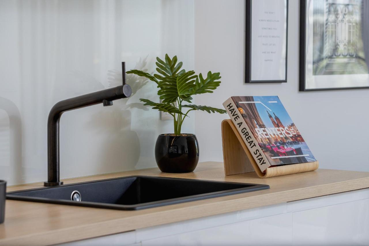 Apartment Deluxe With Parking Kacik 10 By Renters *