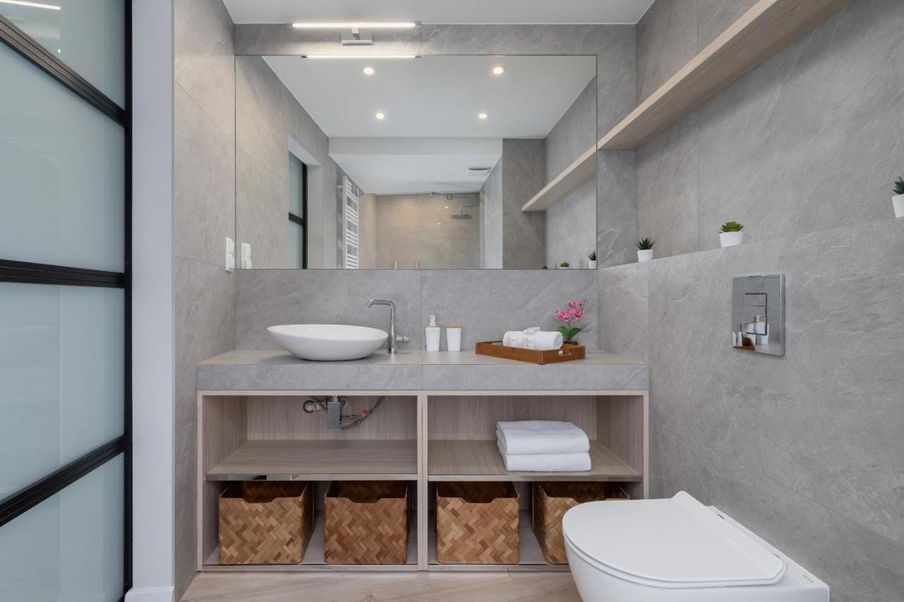 Apartment Deluxe With Parking Kacik 10 By Renters Krakow