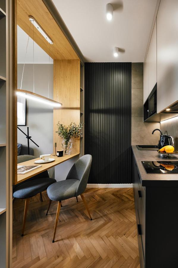 Cracow Beautiful Pet-friendly Studio Mickiewicza By Renters Apartment Krakow