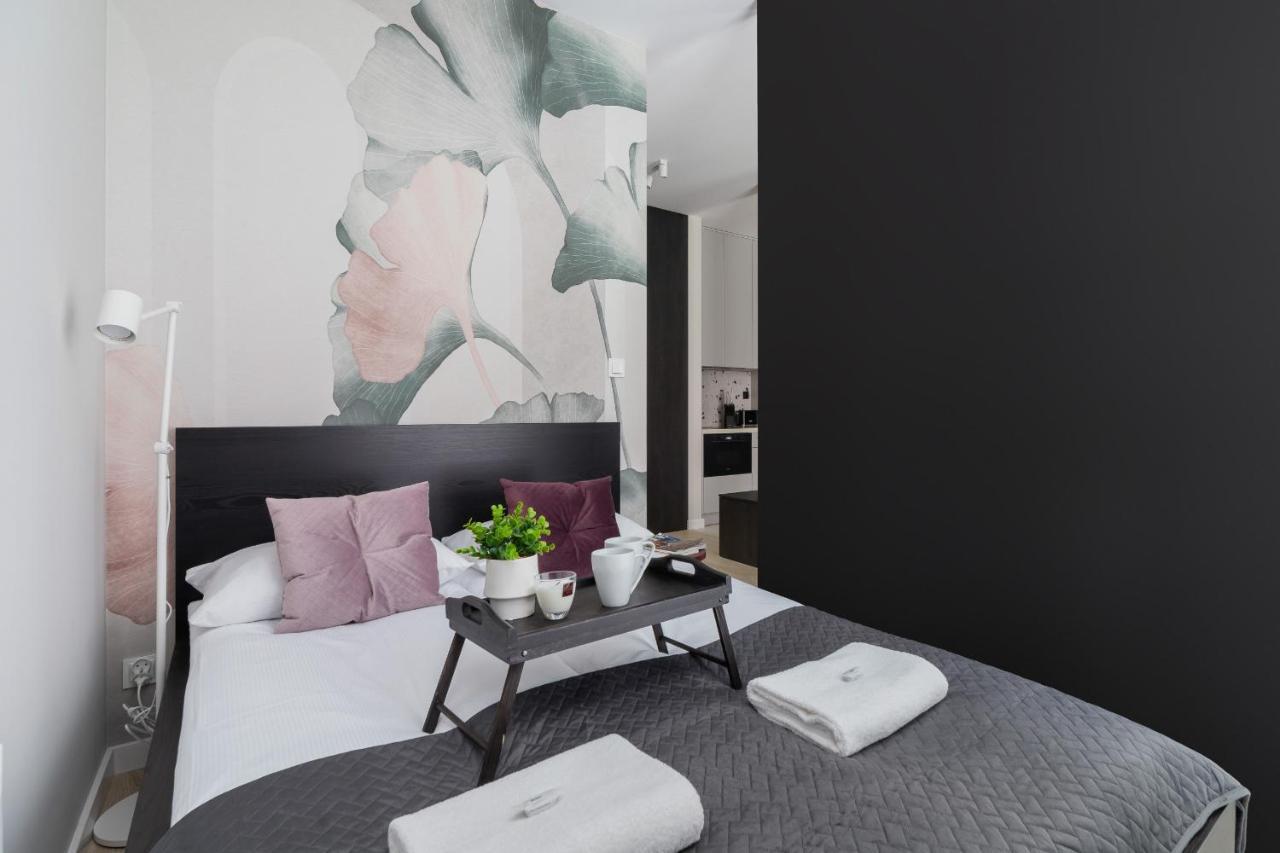 Casa Feliz Zablocie For 4 Guests Cracow By Renters *