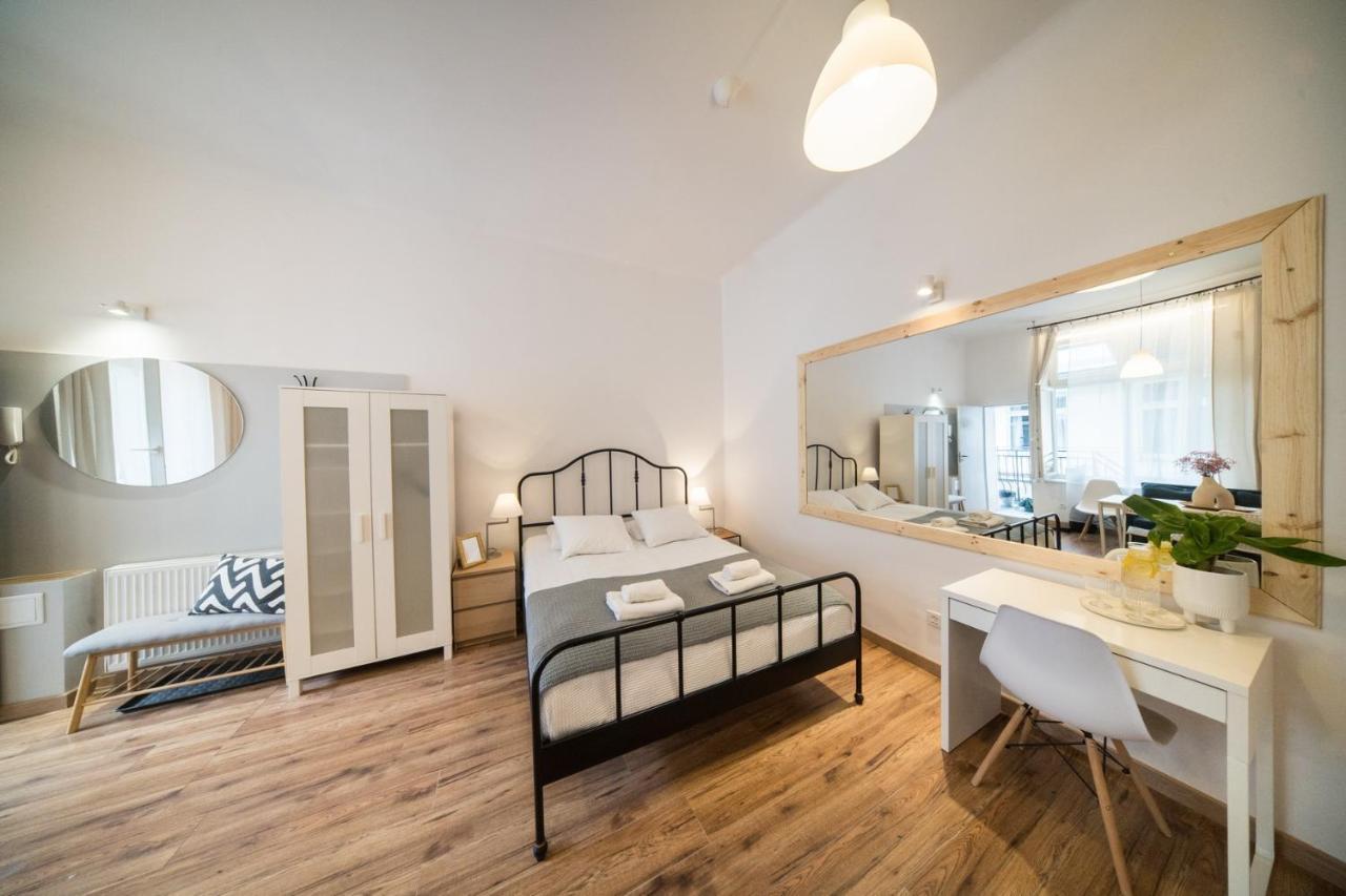Aparthotel Roller *